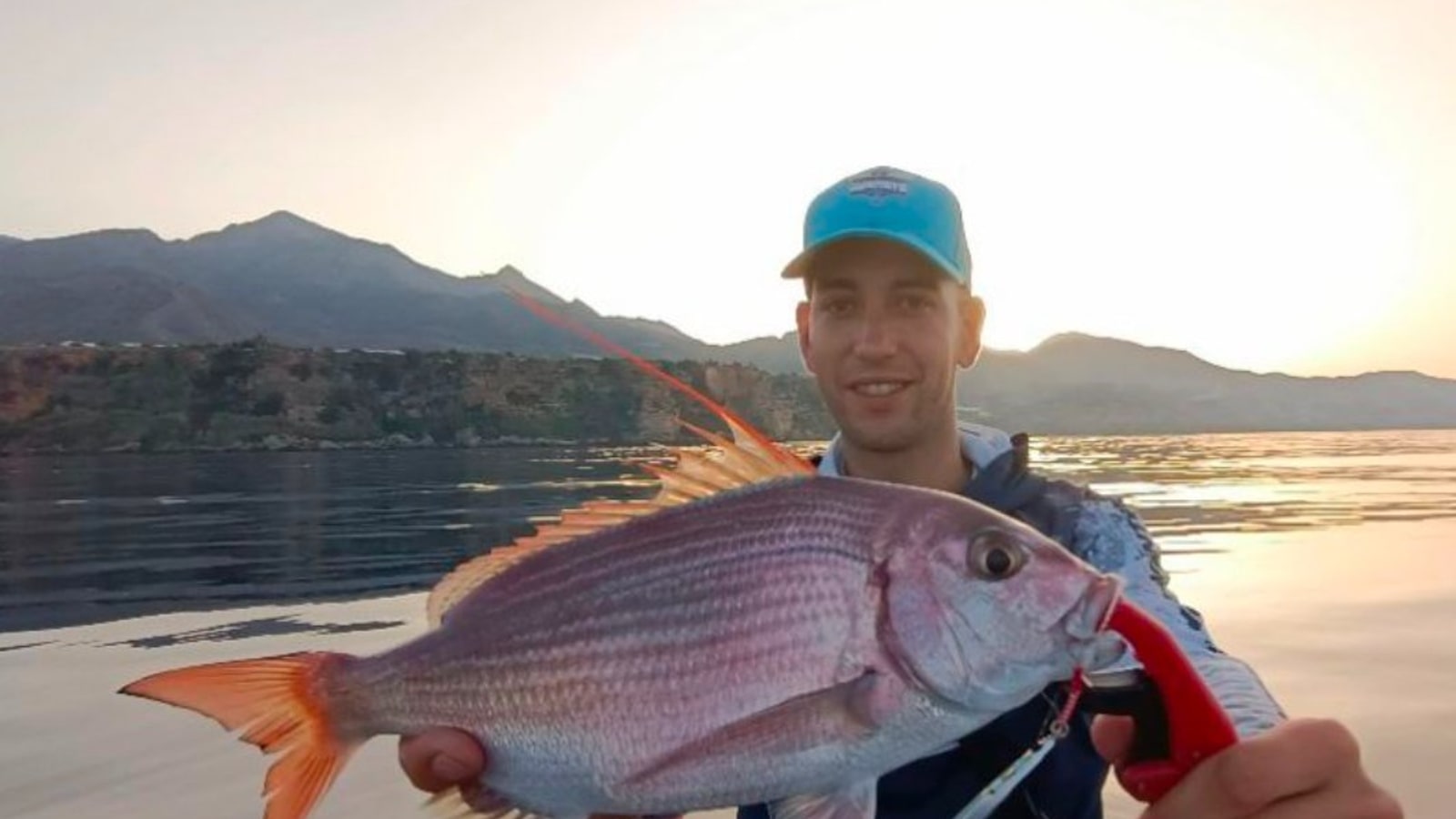 Pesca del dentón en España: la guía definitiva (2026)